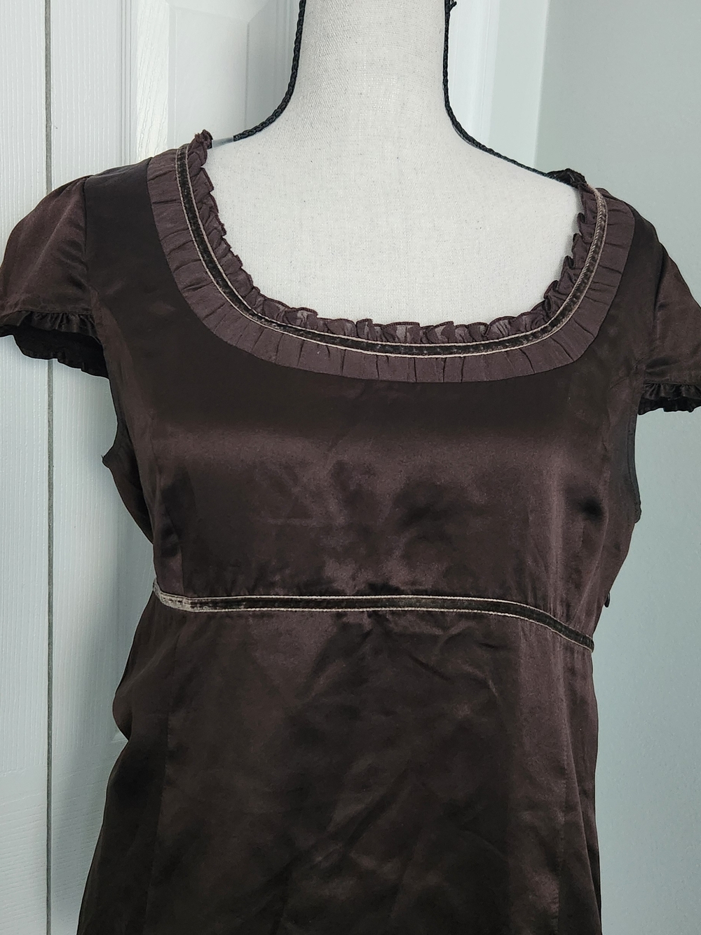Banana Republic Brown Satin Square-Neck Cap Sleeve Top